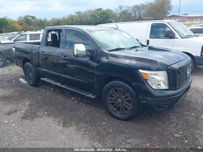 NISSAN TITAN 2018
