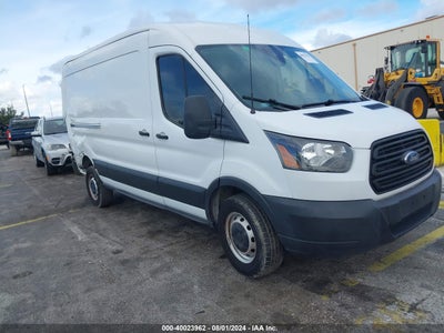 FORD TRANSIT-250 2023