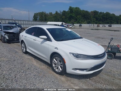 CHRYSLER 200 2015