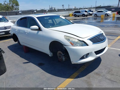 INFINITI JOURNEY 2010