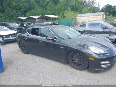 PORSCHE PANAMERA 2011