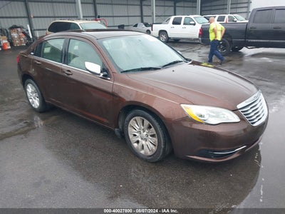 CHRYSLER 200 2013