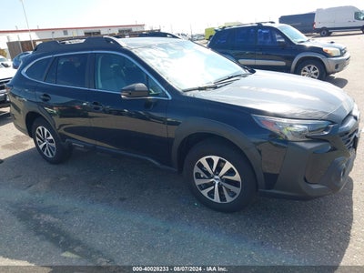 SUBARU OUTBACK 2024
