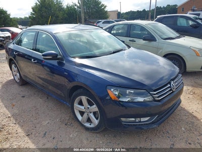 VOLKSWAGEN PASSAT 2015