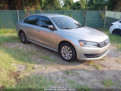 VOLKSWAGEN PASSAT 2013