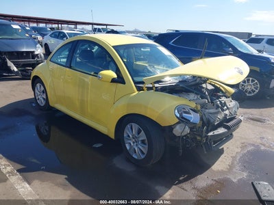 VOLKSWAGEN NEW BEETLE 2008