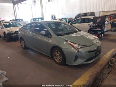 TOYOTA PRIUS 2017