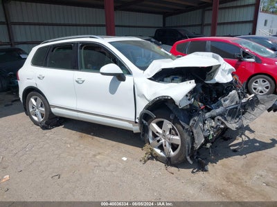 VOLKSWAGEN TOUAREG 2013