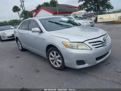 TOYOTA CAMRY 2010