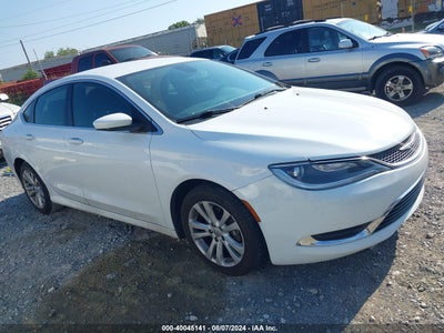 CHRYSLER 200 2015