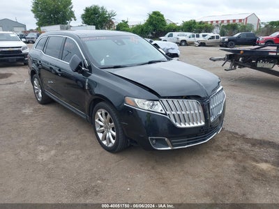 LINCOLN MKT 2010