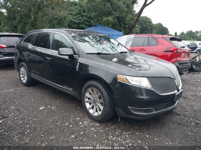 LINCOLN MKT 2017