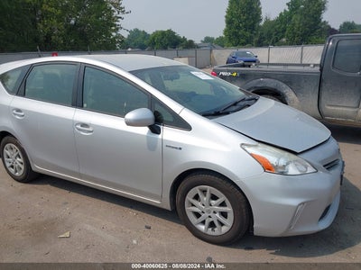 TOYOTA PRIUS V 2014