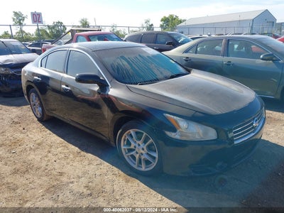 NISSAN MAXIMA 2012