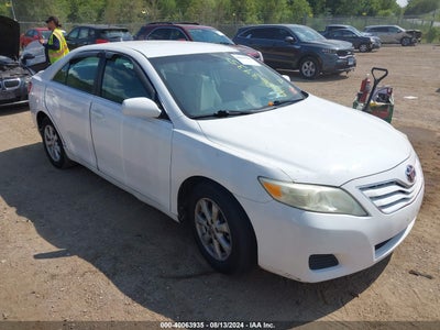 TOYOTA CAMRY 2010