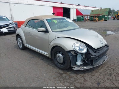 VOLKSWAGEN BEETLE 2014
