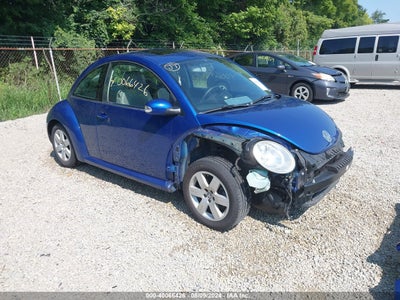 VOLKSWAGEN NEW BEETLE 2019