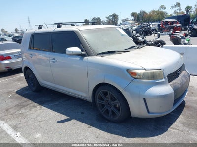 SCION XB 2010