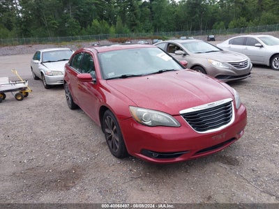 CHRYSLER 200 2011