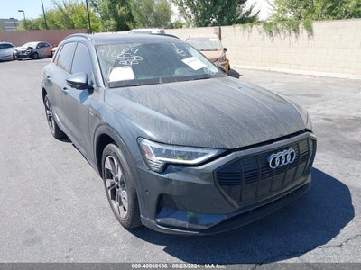 AUDI E-TRON 2001