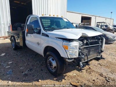 FORD F-350 CHASSIS 2015