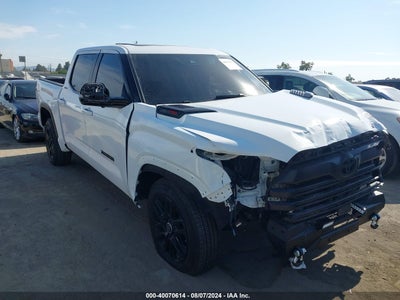 TOYOTA TUNDRA 2024
