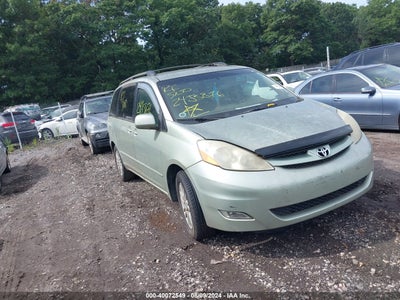 TOYOTA SIENNA 2006