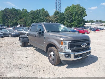 FORD F-350 CHASSIS 2022