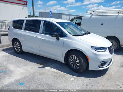 CHRYSLER PACIFICA HYBRID 2024