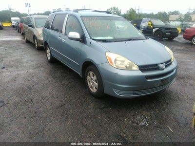 TOYOTA SIENNA 2005