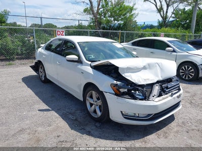 VOLKSWAGEN PASSAT 2015