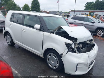 SCION XB 2012