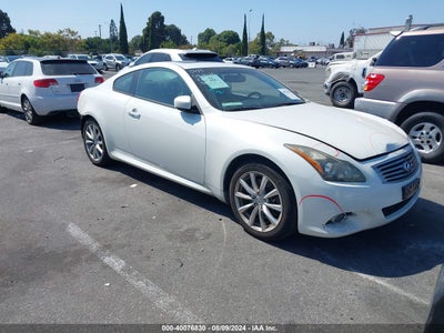 INFINITI JOURNEY 2012