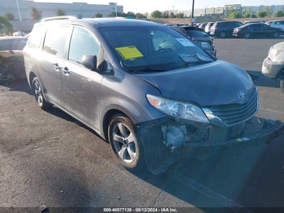 TOYOTA SIENNA 2014