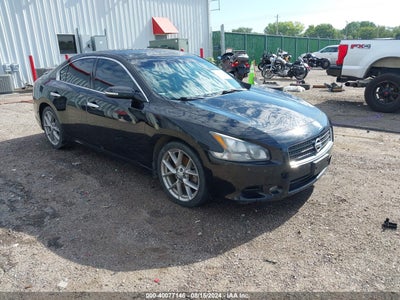NISSAN MAXIMA 2011