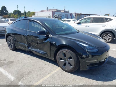 TESLA MODEL 3 2025