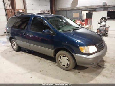 TOYOTA SIENNA 2002