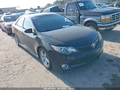 TOYOTA CAMRY 2014