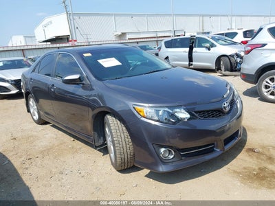 TOYOTA CAMRY 2014