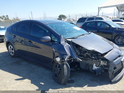 TOYOTA PRIUS 2013
