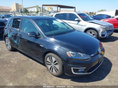 VOLKSWAGEN E-GOLF 2016