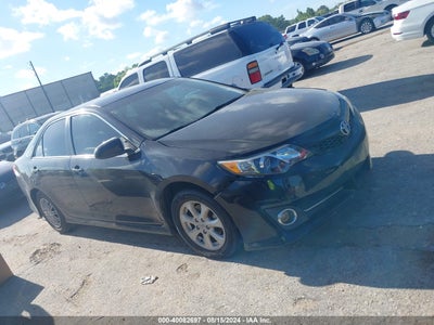 TOYOTA CAMRY 2013