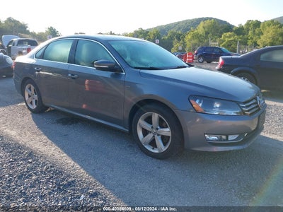 VOLKSWAGEN PASSAT 2015