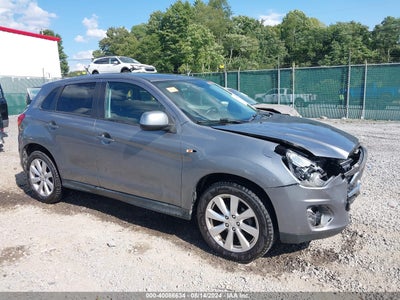 MITSUBISHI OUTLANDER SPORT 2015