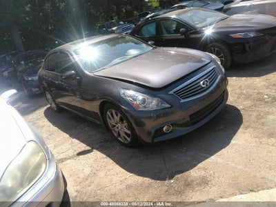 INFINITI G37 2013