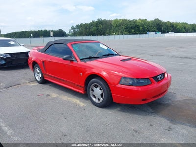 FORD MUSTANG 2000