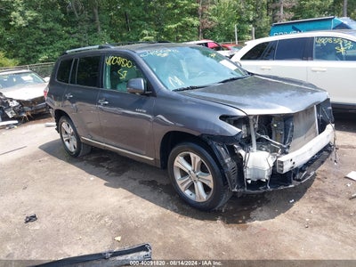 TOYOTA HIGHLANDER 2013