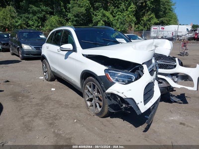 MERCEDES-BENZ GLC 300 2020