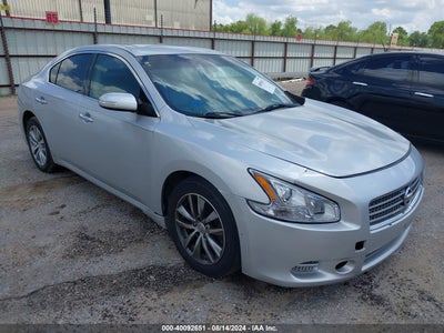 NISSAN MAXIMA 2011