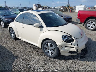 VOLKSWAGEN NEW BEETLE 2006